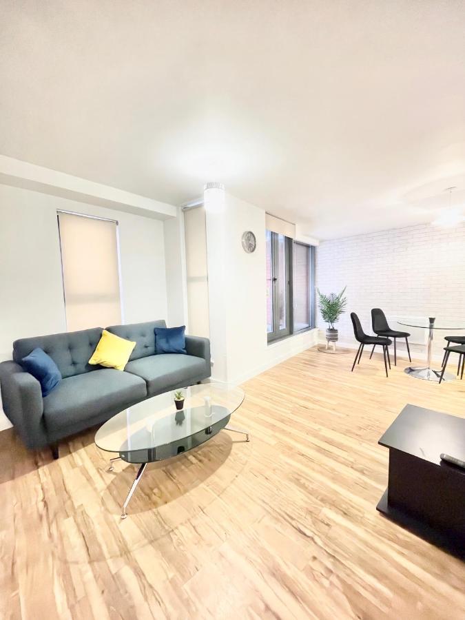 Lovely 2 - Bedroom Condo In Manchester City Centre Eksteriør bilde